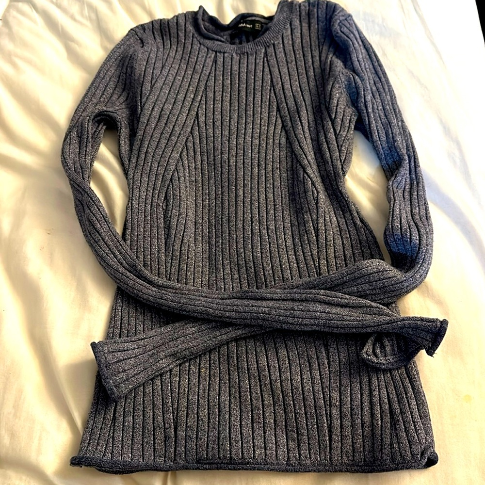 ZARA Sweater - slim fit Used good condition women’s sweater - SMALL size small